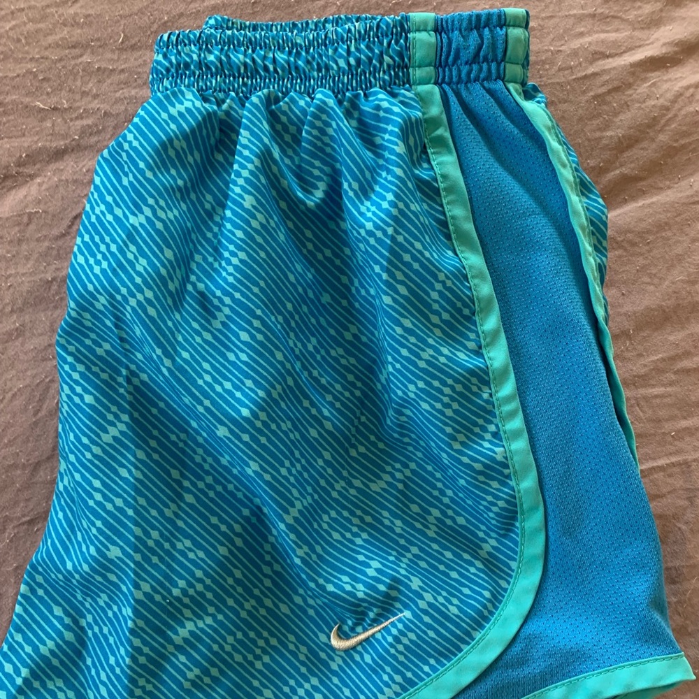 Nike shorts xs